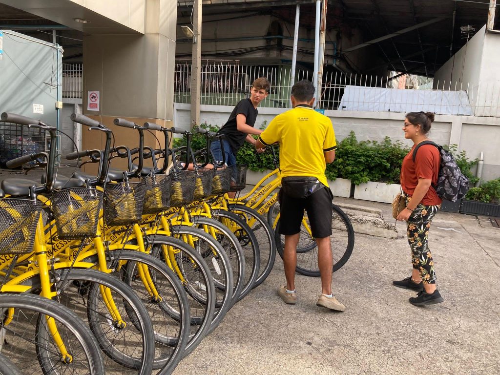 Bicycle tour in buzzling Bangkok fiets