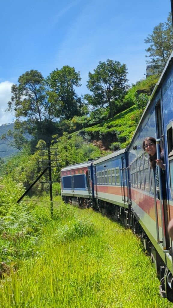 6 Reasons why you have to add Nuwara Eliya to your Sri Lanka itinerary!3 Train ride
