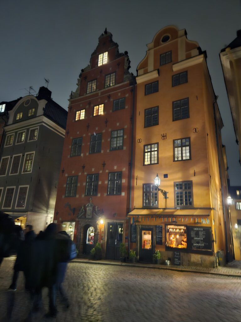 SWEDEN Ghost Walking Tour in Stockholm! - Our experience 2
