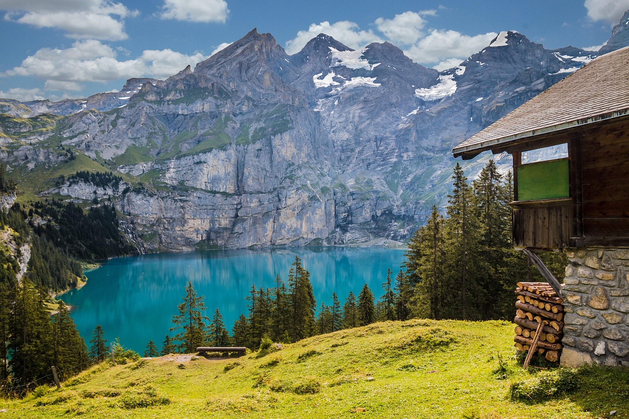 What to see in 2 days around grindelwald (Switzerland) Lauterbrunnen, Oeschinensee & more 6