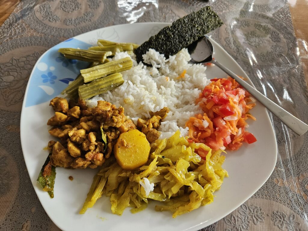 Tips from a Sri Lankan Foods you must try in Sri Lanka! green leave